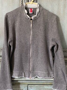 Josie Gray Zip-Front Knit Jacket with Ruffled Neck, Tipped with Light Blue